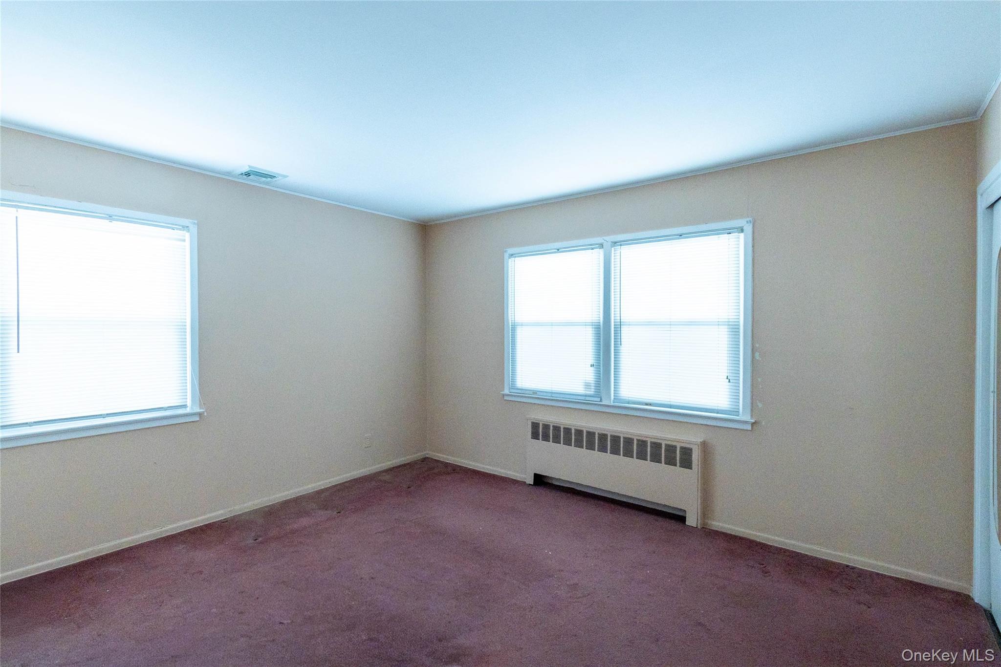 #16 photo, 106 Powell Court, North Babylon , NY 11703