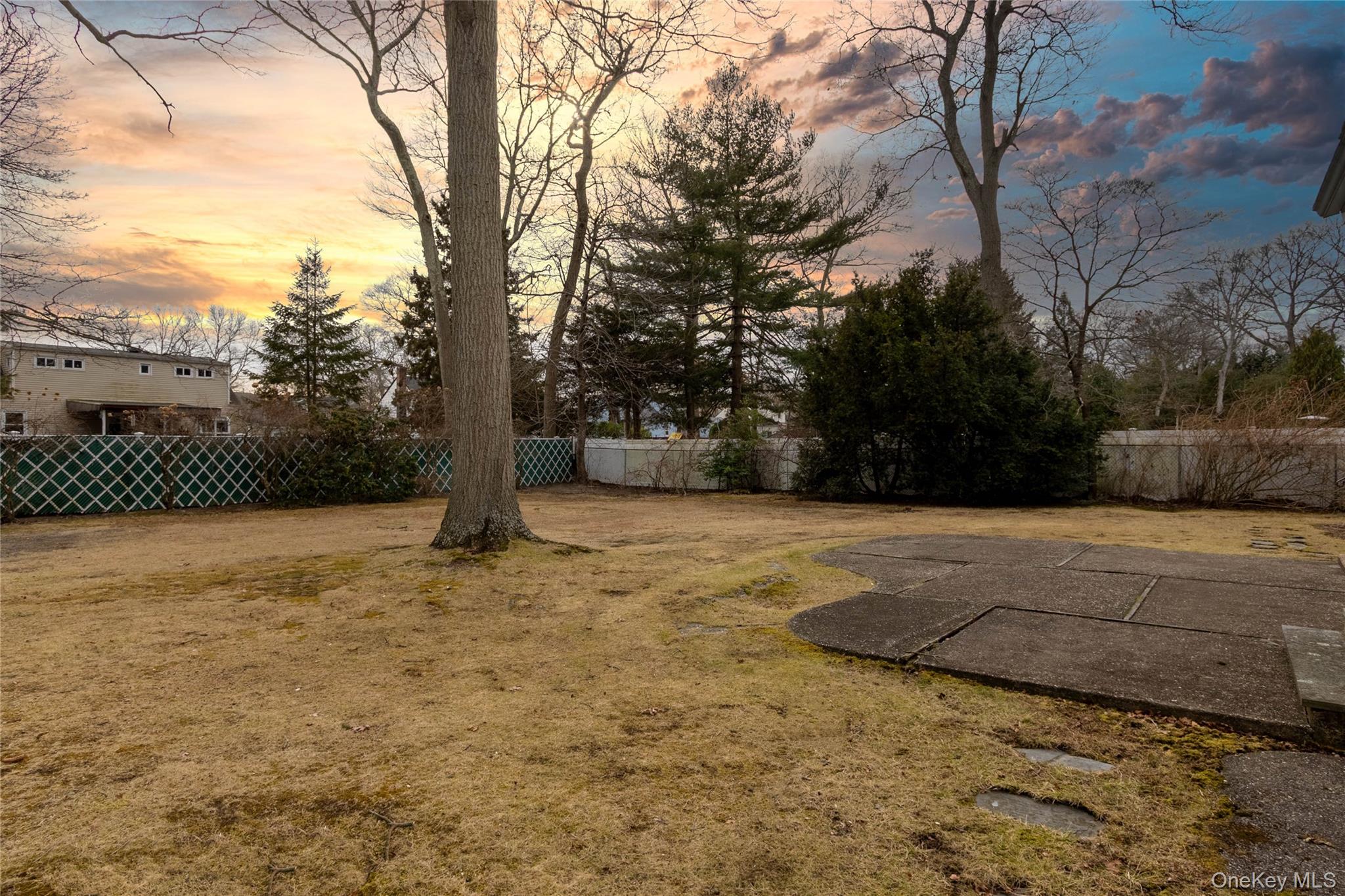 #3 photo, 106 Powell Court, North Babylon , NY 11703