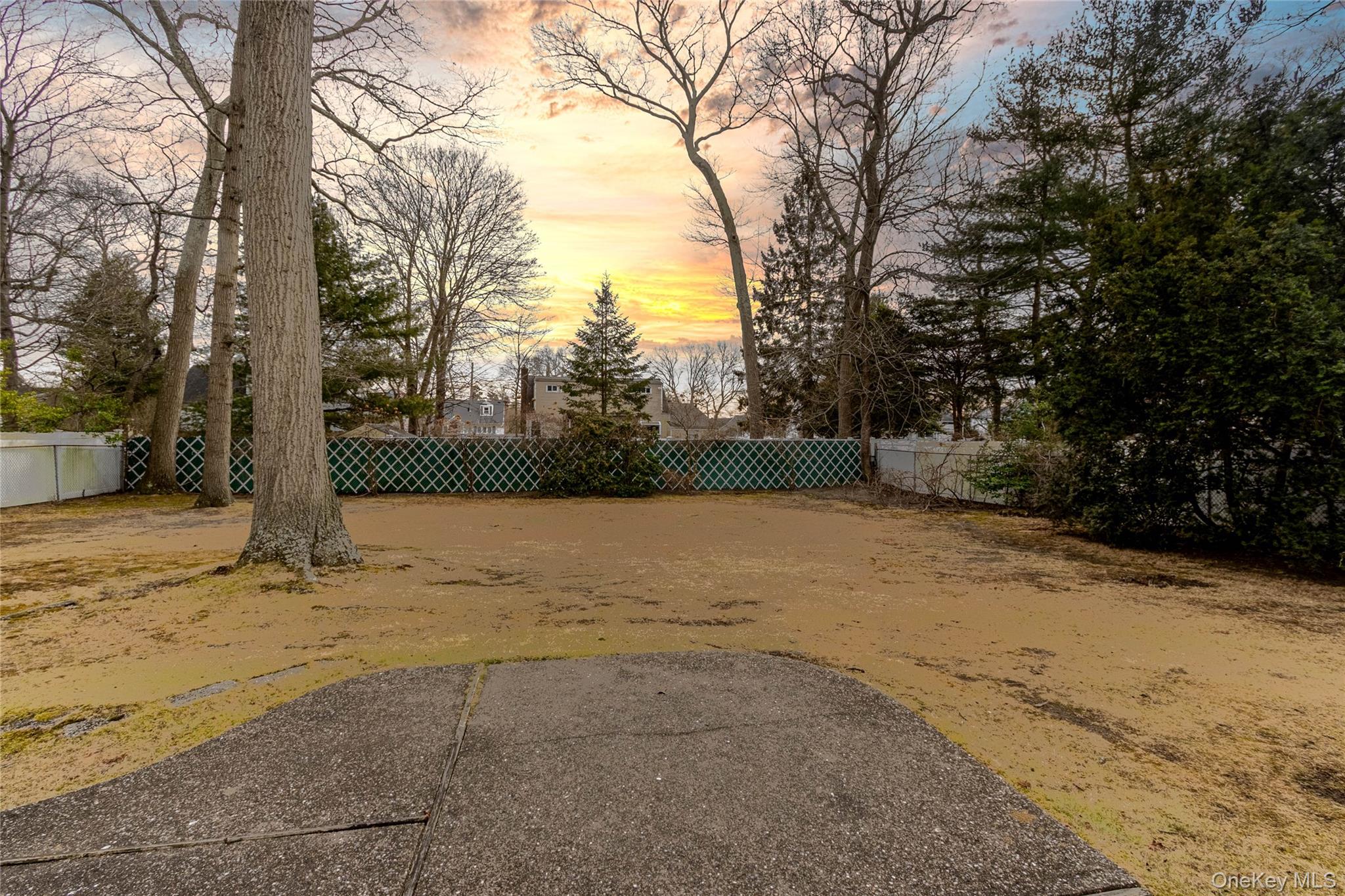 #6 photo, 106 Powell Court, North Babylon , NY 11703