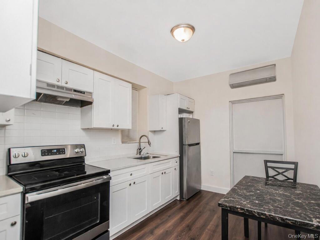 #11 photo, 1406 White Plains Road, הברונקס Bronx , NY 10462