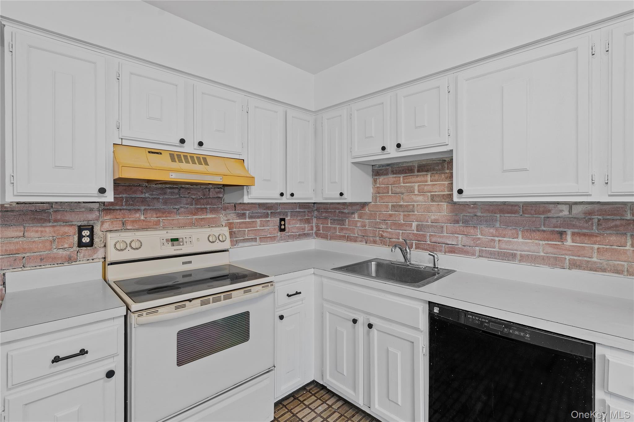 #5 photo, 110 Chrystal Drive, Maybrook , NY 12543