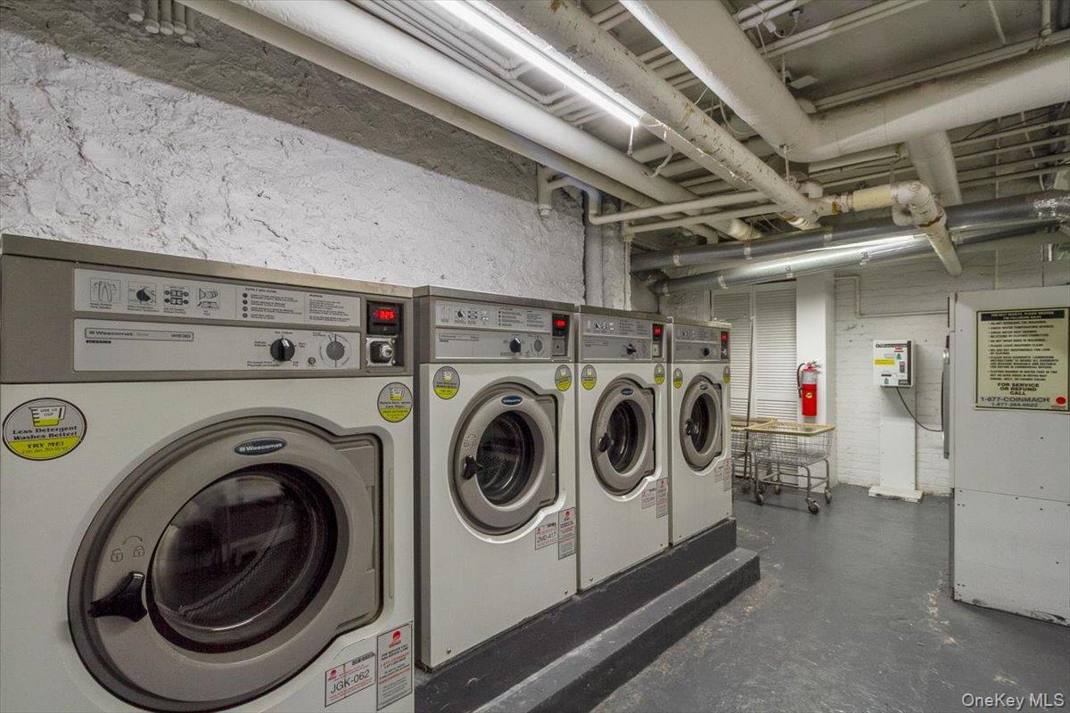 #16 photo, 854 W 181st Street, New York (Manhattan) , NY 10033