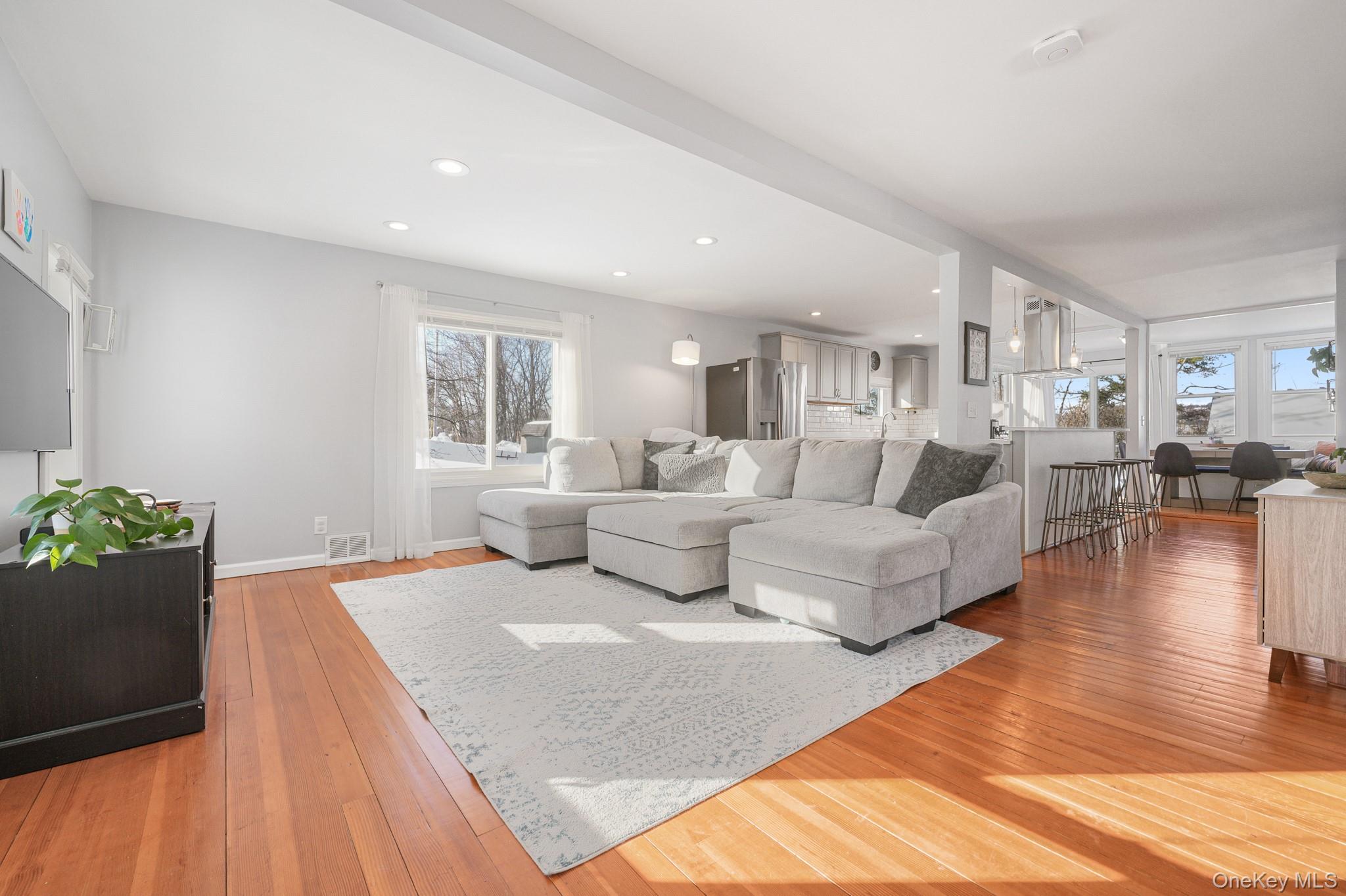 #8 photo, 27 Liberty Street, Chelsea , NY 12512