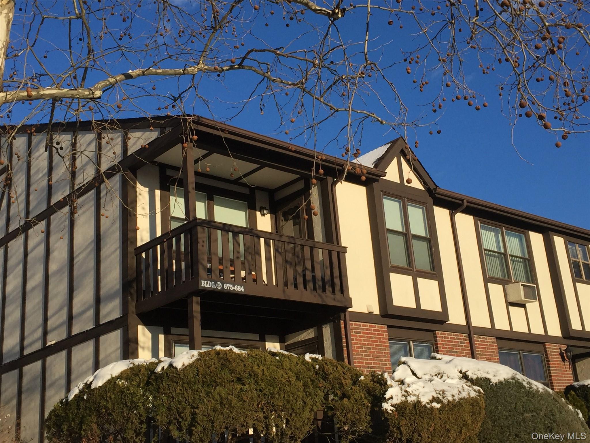 #1 photo, 678 Sierra Vista Lane, 纽约州 Valley Cottage , NY 10989