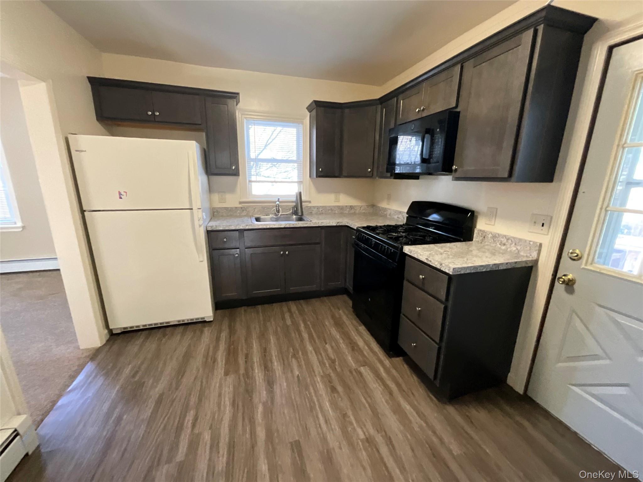 #20 photo, 32 Prairie Avenue, Suffern , NY 10901