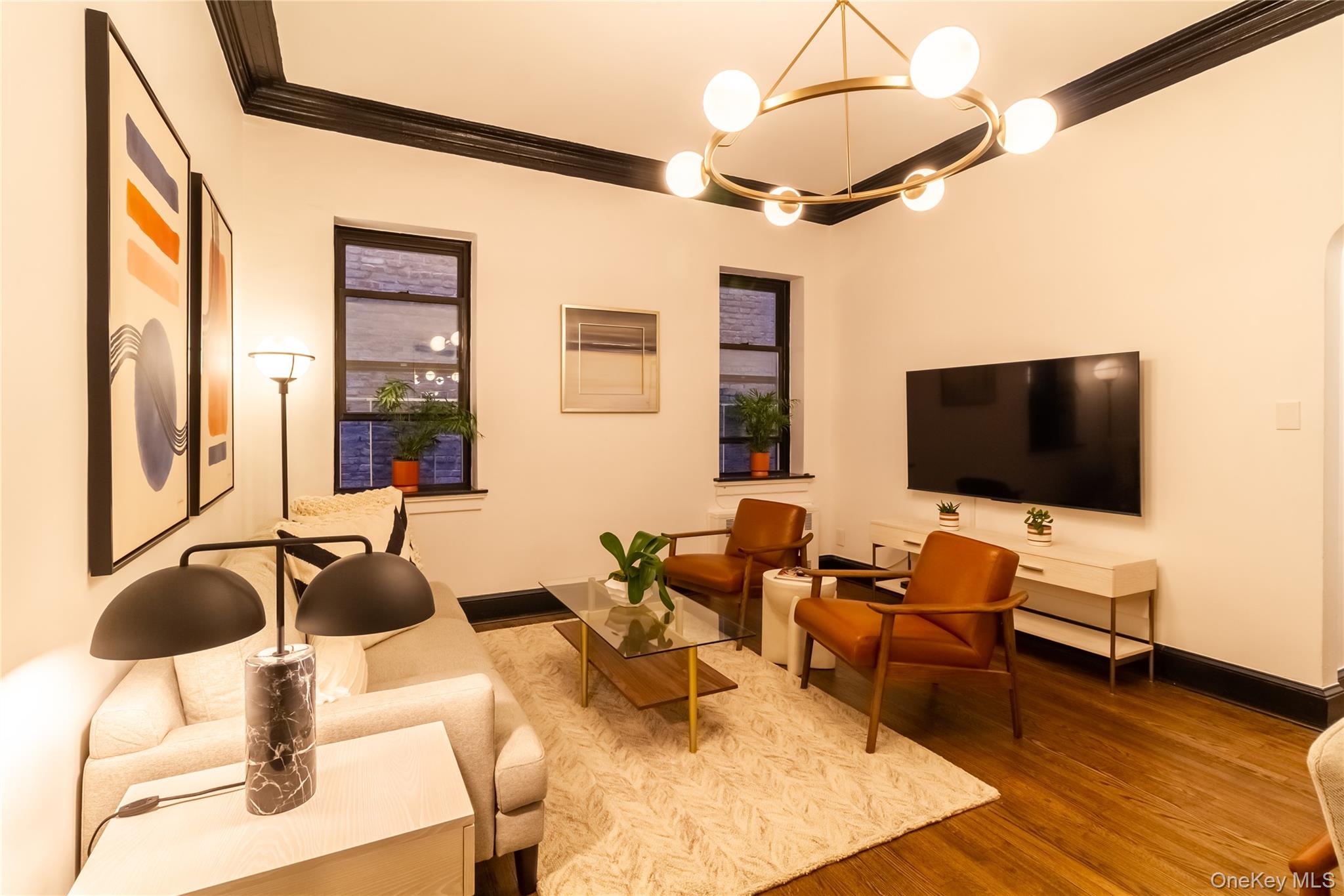 #4 photo, 407 Central Park, New York (Manhattan) , NY 10025