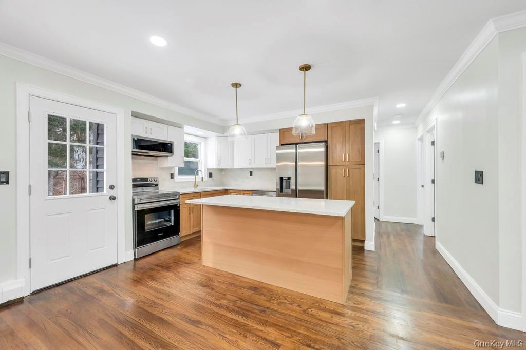 #15 photo, 46 Ellen Place, Kings Park , NY 11754