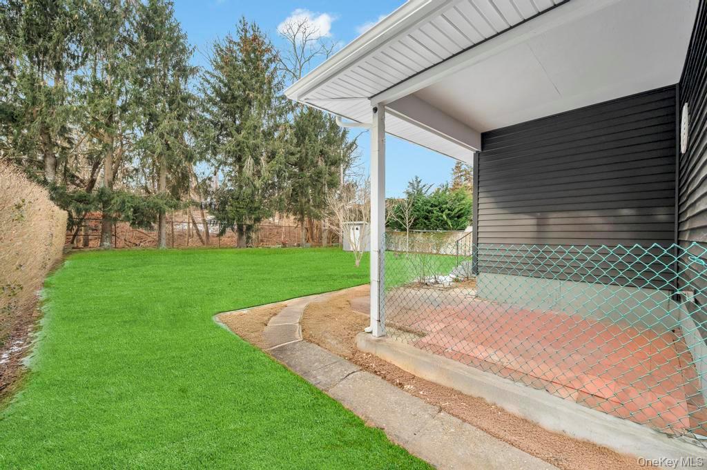 #4 photo, 46 Ellen Place, Kings Park , NY 11754