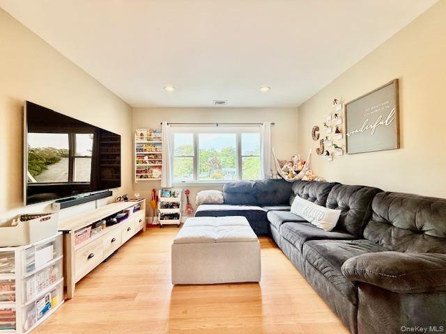 #20 photo, 361 Rider Avenue, Patchogue , NY 11772