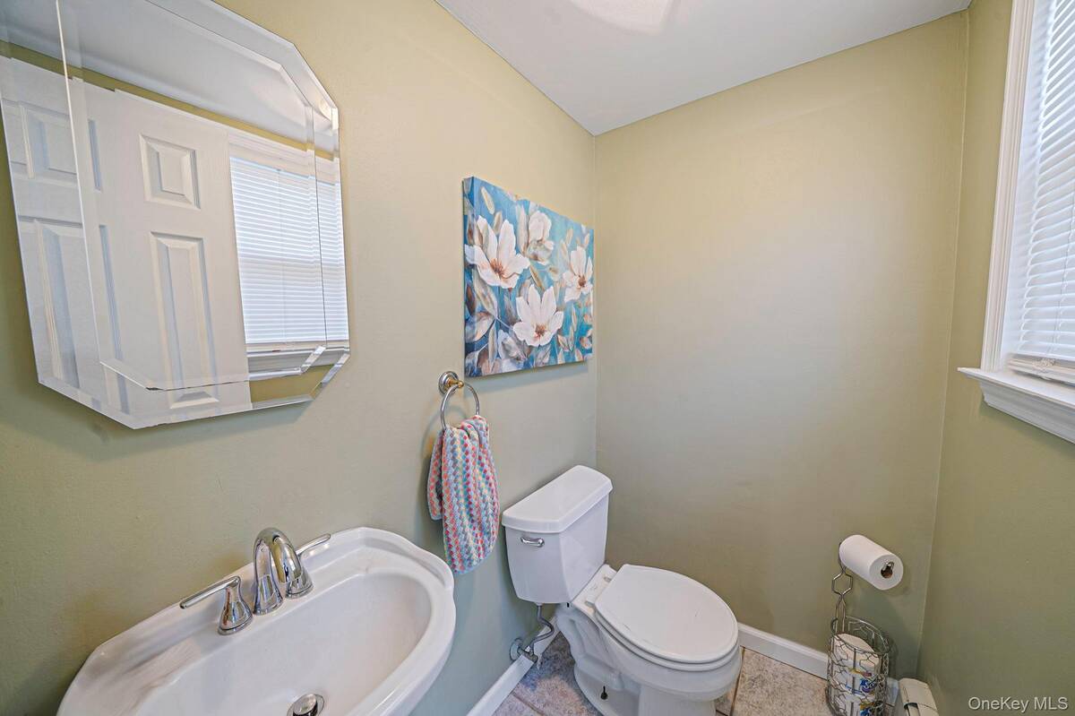 #17 photo, 3 Mount Marcy Avenue, Farmingville , NY 11738