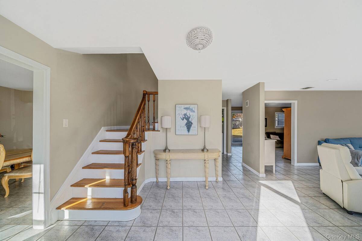 #2 photo, 3 Mount Marcy Avenue, Farmingville , NY 11738