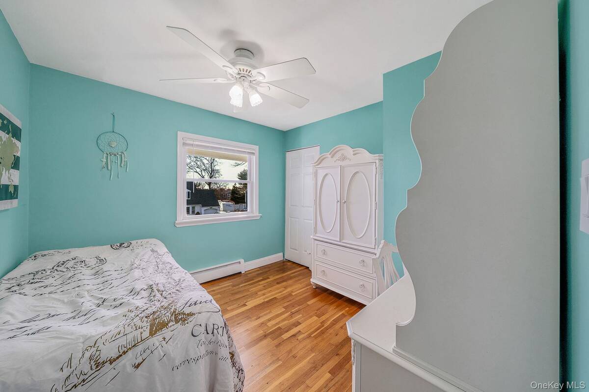 #23 photo, 3 Mount Marcy Avenue, Farmingville , NY 11738