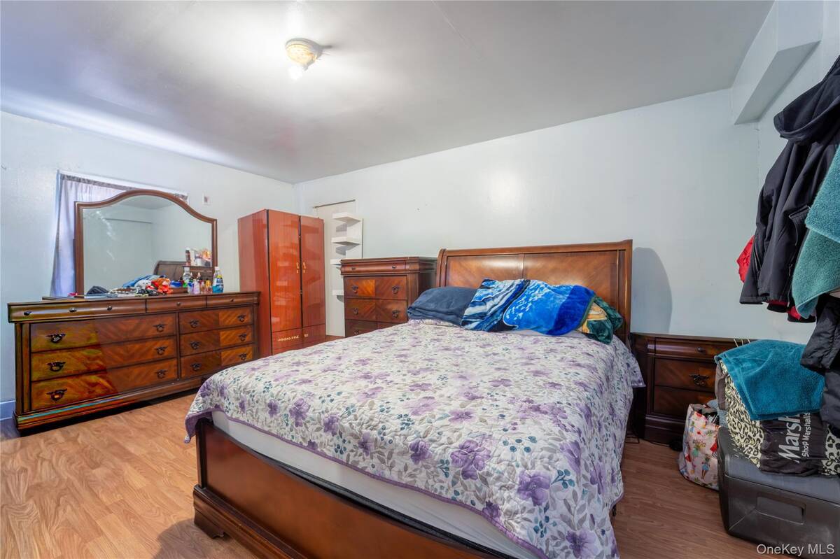 #15 photo, 9 Patton Street, Brentwood , NY 11717