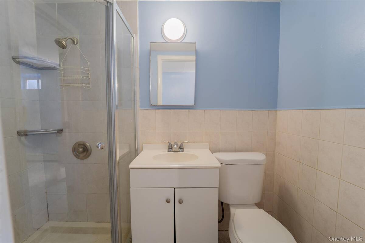 #18 photo, 9 Patton Street, Brentwood , NY 11717