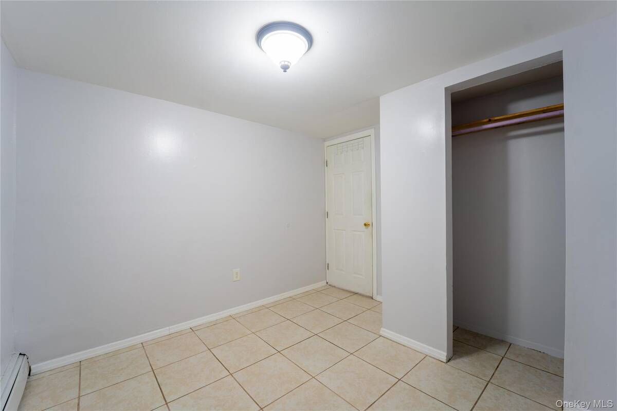 #20 photo, 9 Patton Street, Brentwood , NY 11717