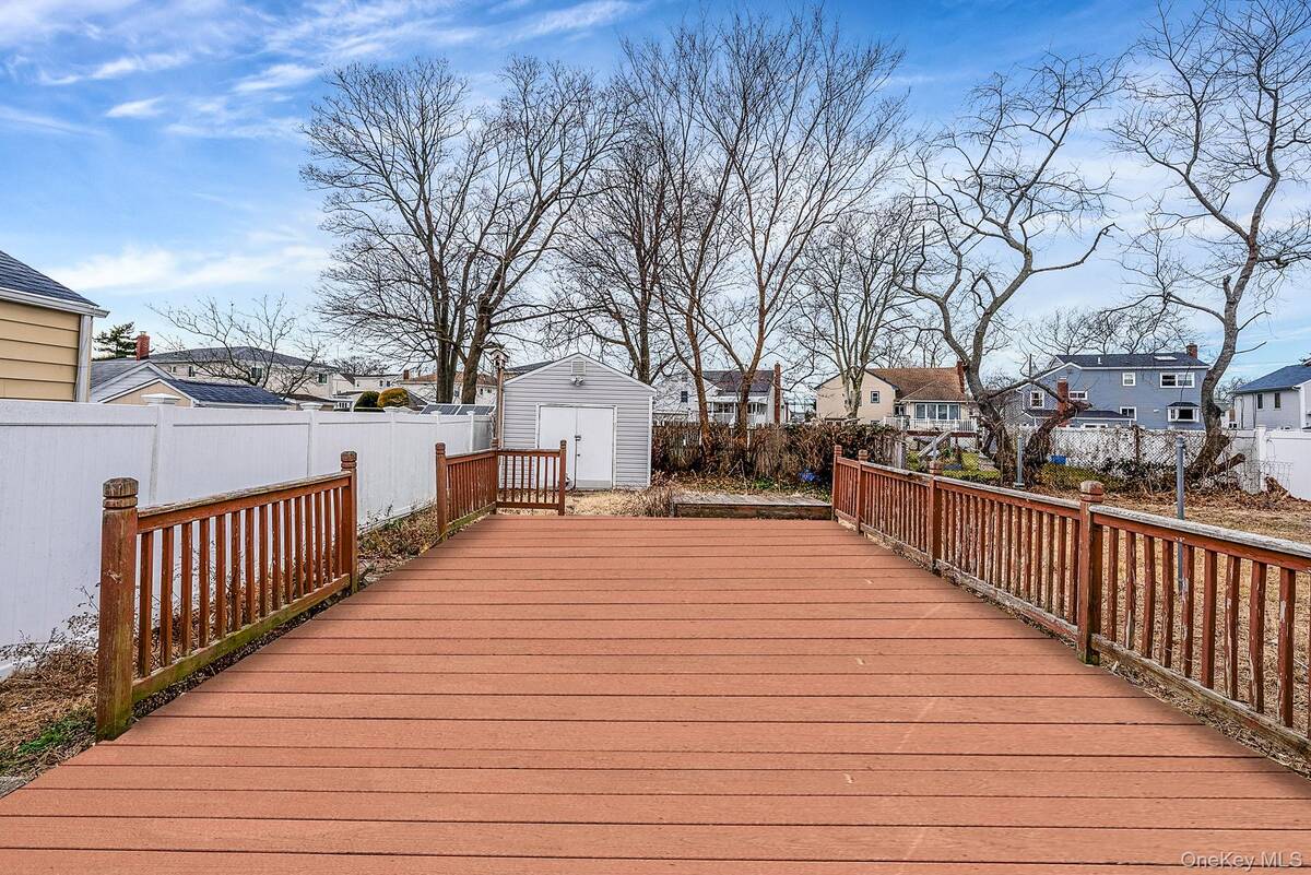 #19 photo, 3014 Western Boulevard, Baldwin , NY 11510