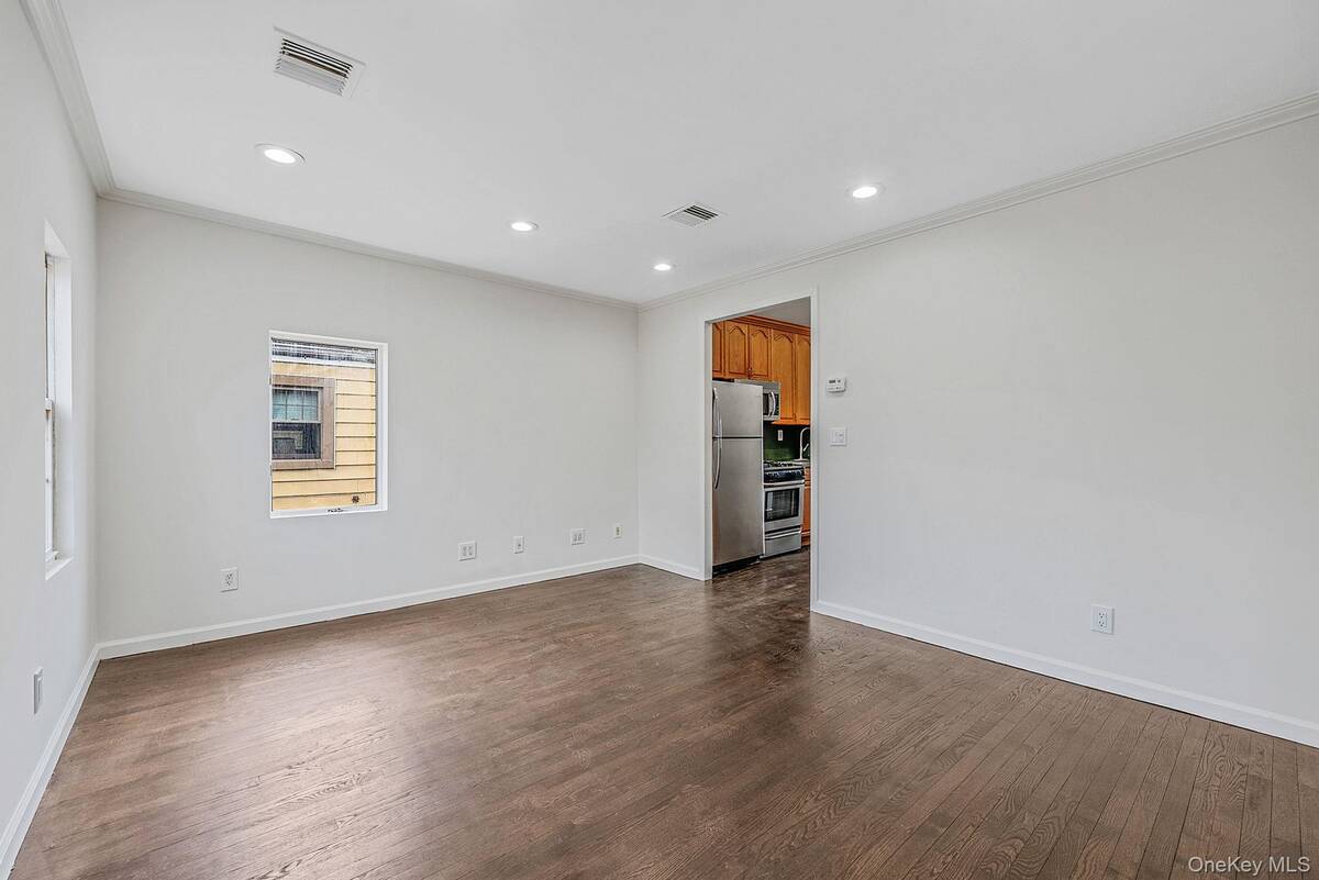 #2 photo, 3014 Western Boulevard, Baldwin , NY 11510