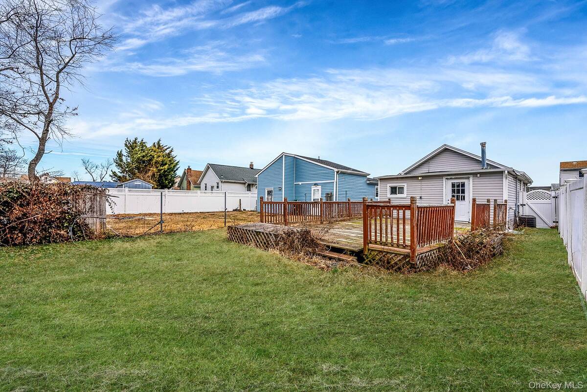 #21 photo, 3014 Western Boulevard, Baldwin , NY 11510