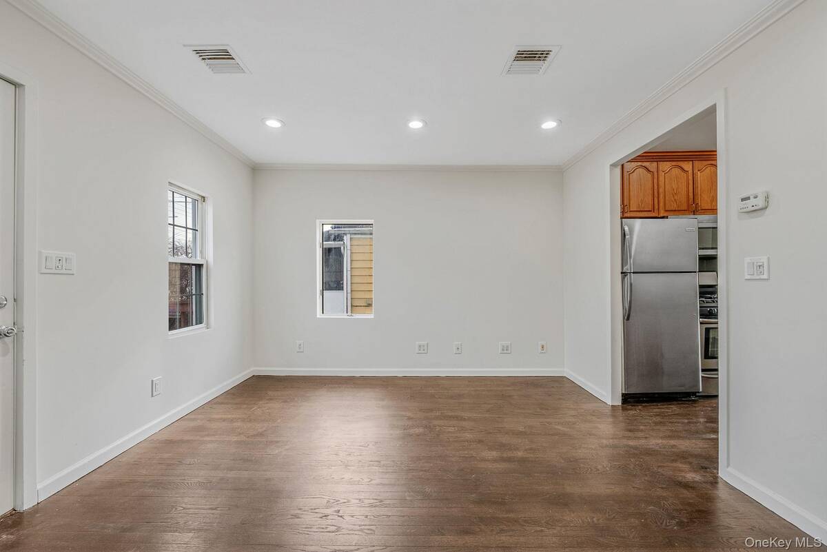 #3 photo, 3014 Western Boulevard, Baldwin , NY 11510