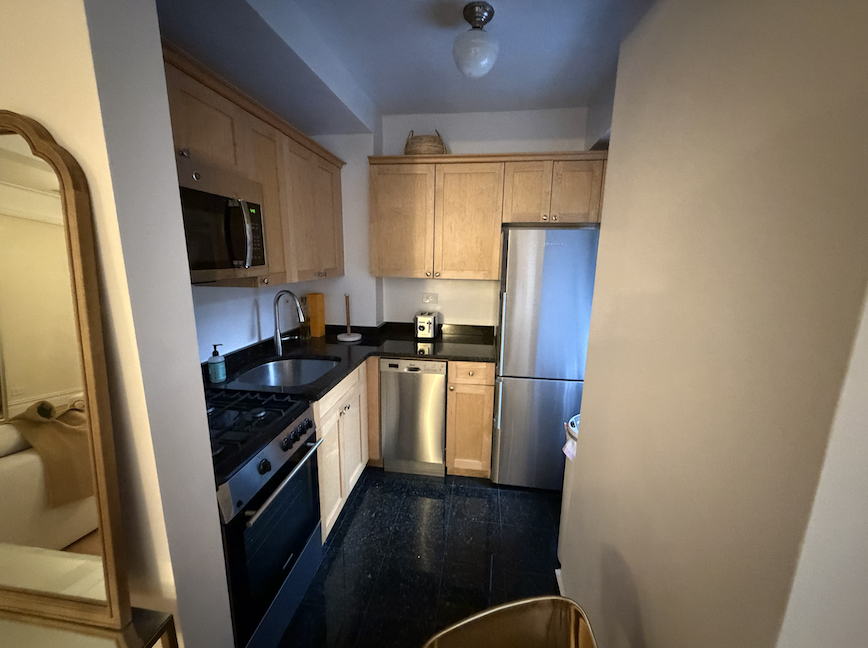 #3 photo, 35 Christopher Street, Greenwich Village , NY 10014