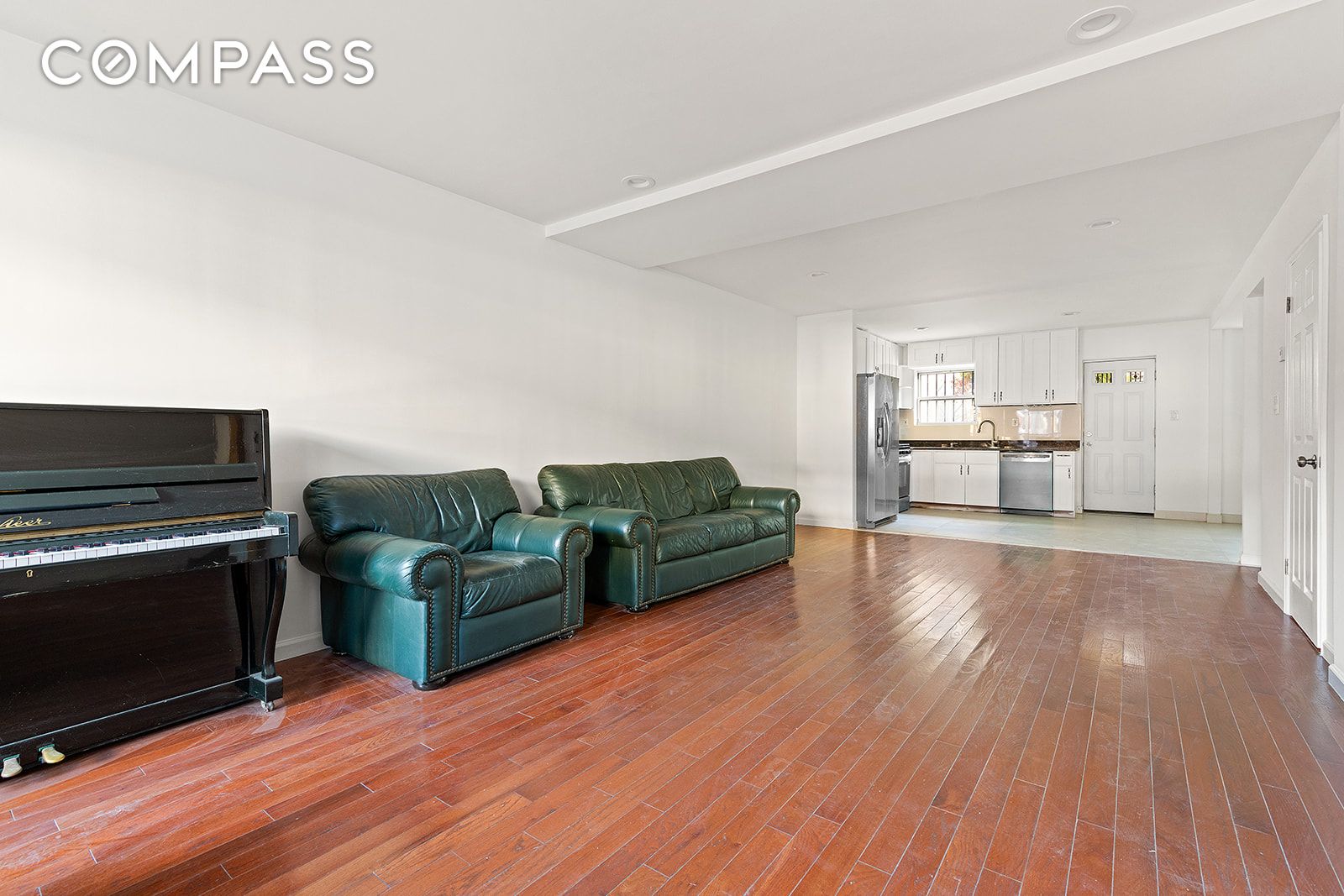 #3 photo, 1644 Atlantic Avenue, Crown Heights , NY 11213