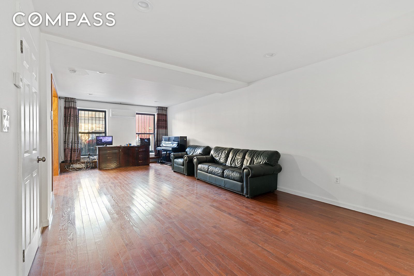 #5 photo, 1644 Atlantic Avenue, Crown Heights , NY 11213