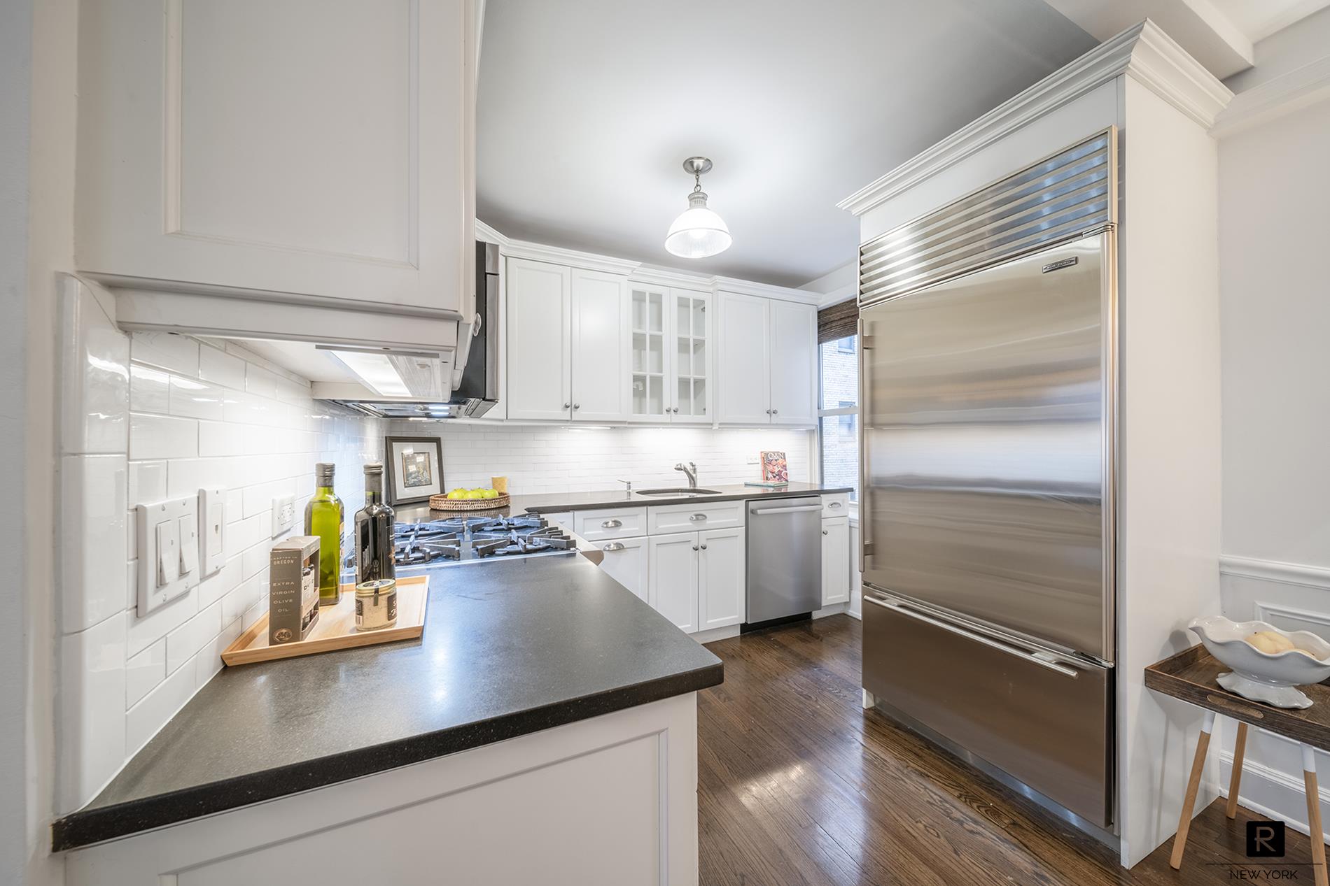 #7 photo, 424 E 52nd Street, Beekman , NY 10022