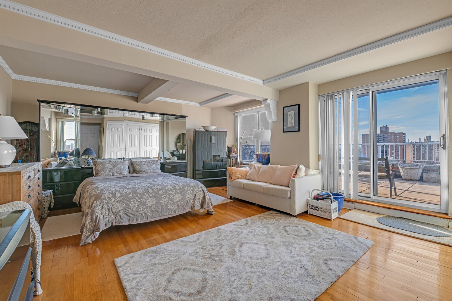 #12 photo, 107-40 QUEENS Boulevard, Forest Hills , NY 11375