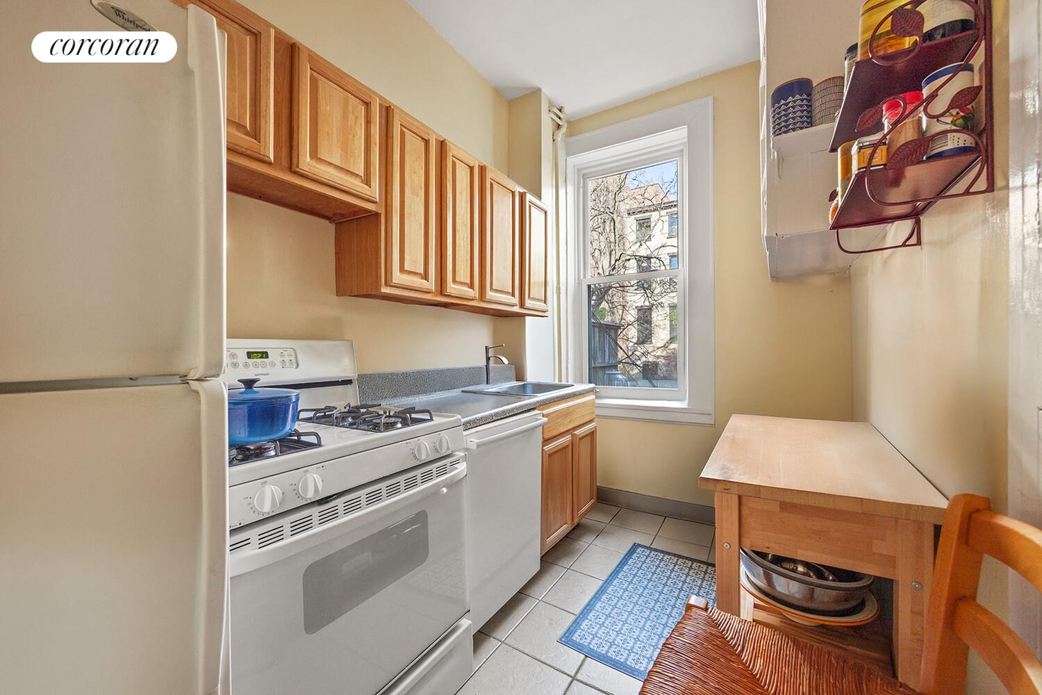 #19 photo, 909 UNION Street, Park Slope , NY 11215
