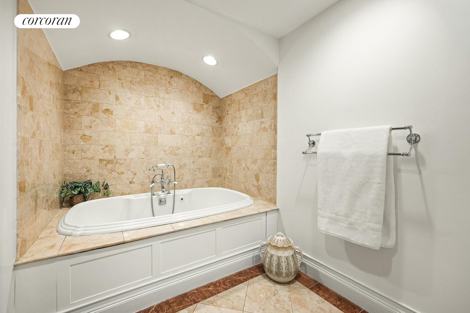 #9 photo, 909 UNION Street, Park Slope , NY 11215