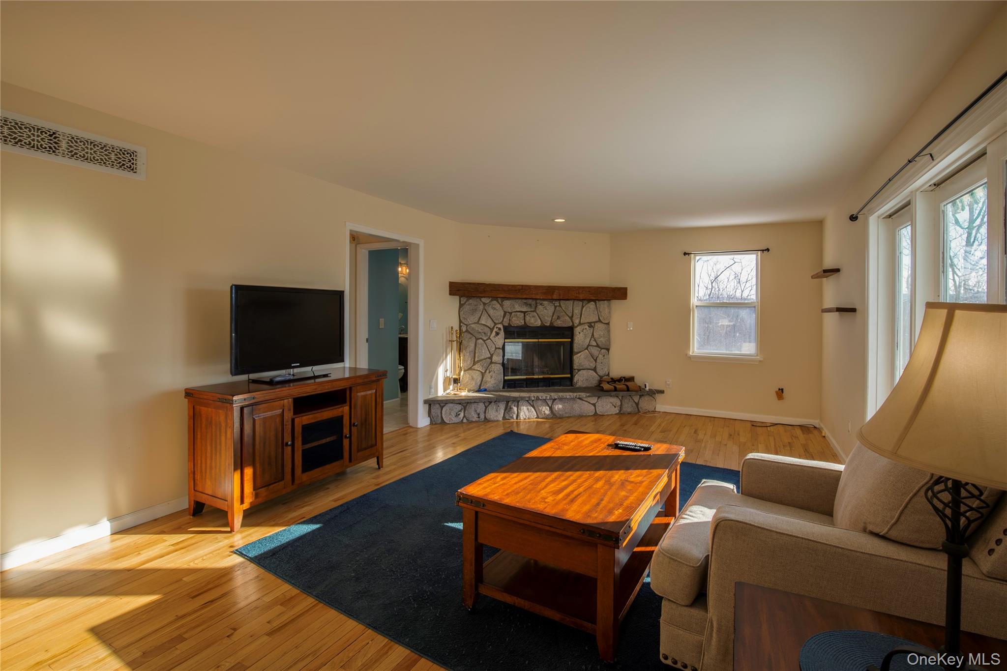 #16 photo, 14 Whalen Drive, Hopewell Junction , NY 12533