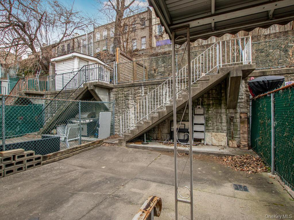 #12 photo, 716 St Ann's Avenue, Bronx , NY 10455