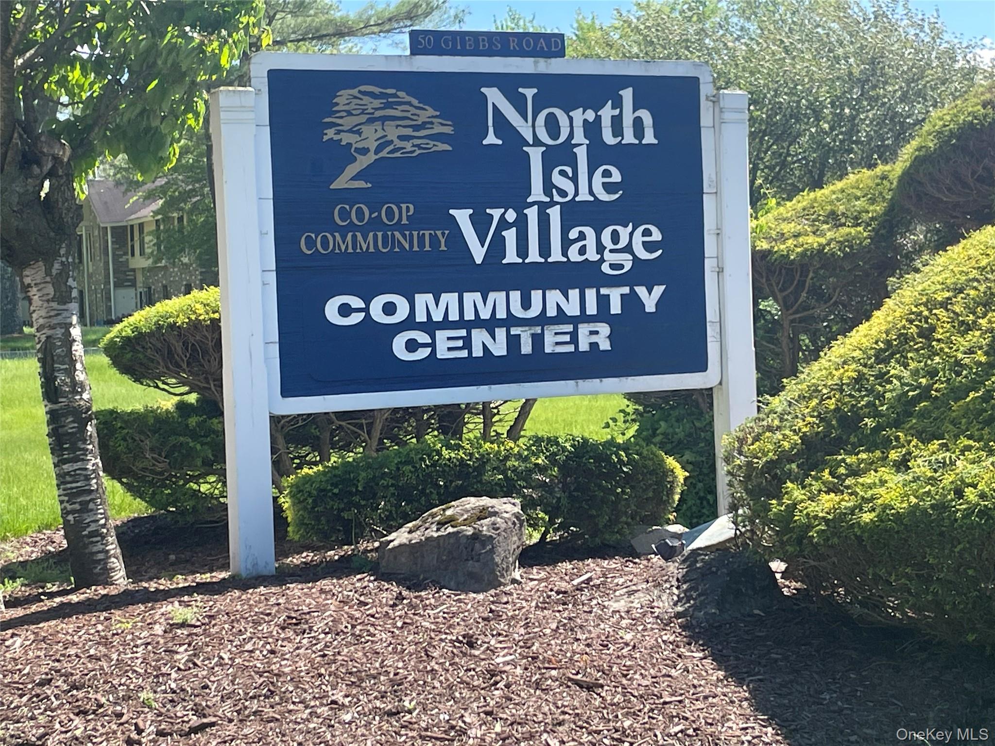 #8 photo, 40 Navajo Court, Coram , NY 11727