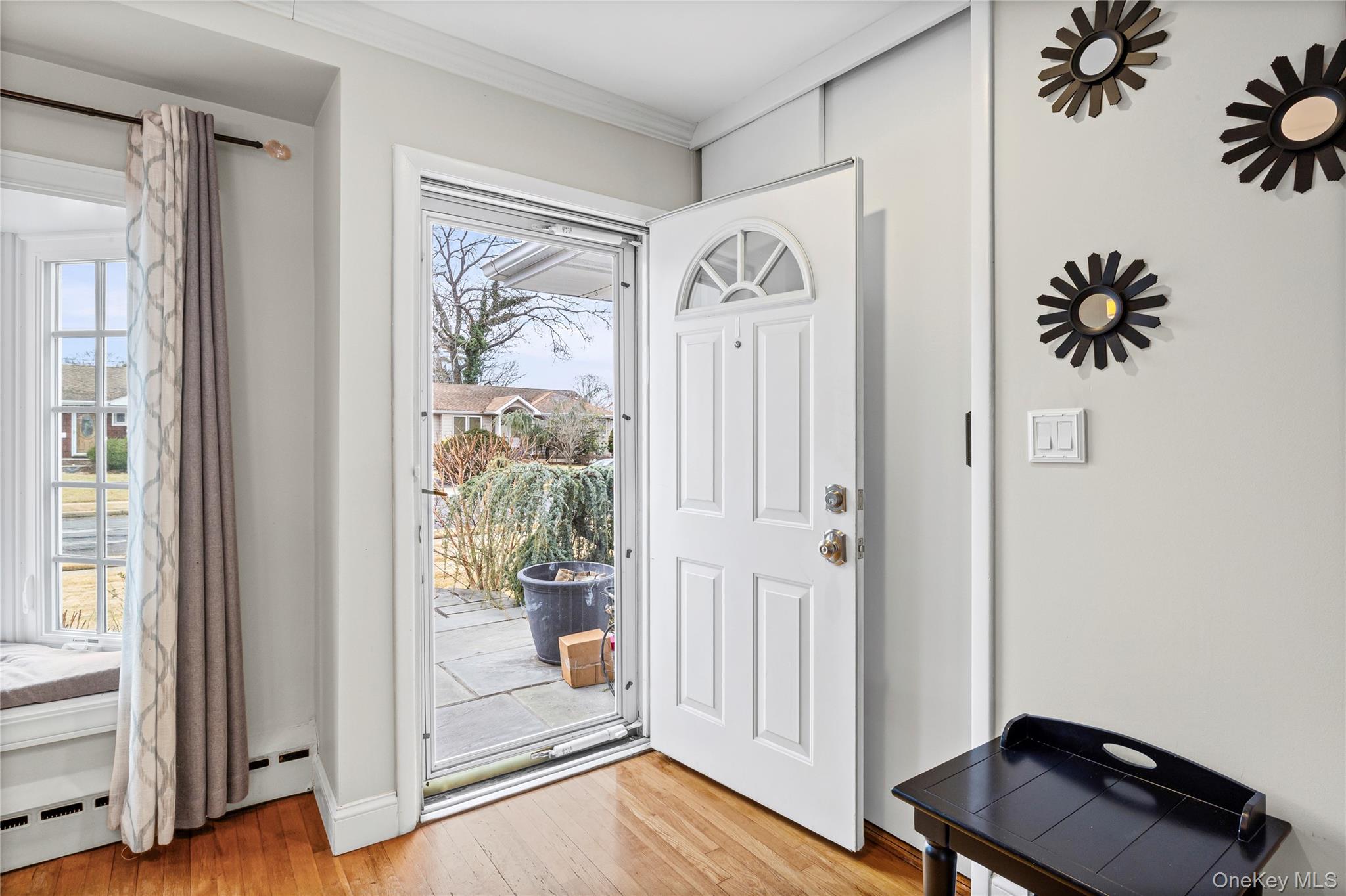 #7 photo, 527 Spruce Lane, East Meadow , NY 11554