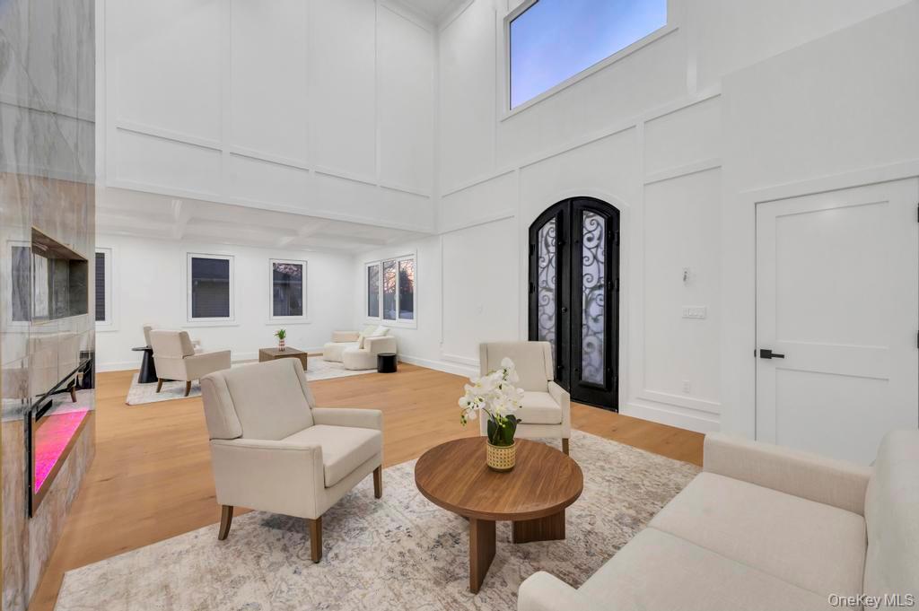 #10 photo, 472 Farmranch Road, Bethpage , NY 11714