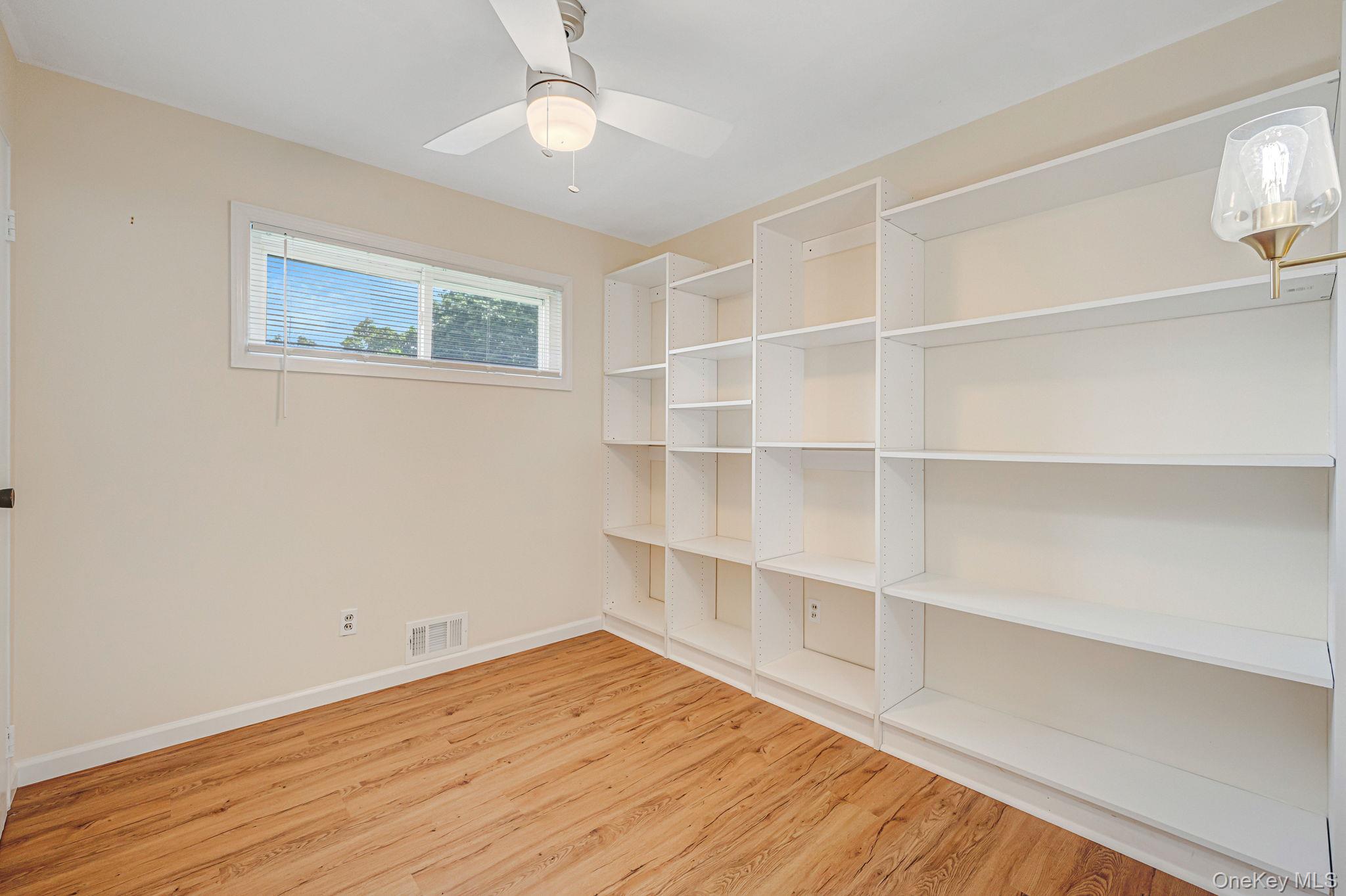 #15 photo, 10 Laurie Road, Brentwood , NY 11717