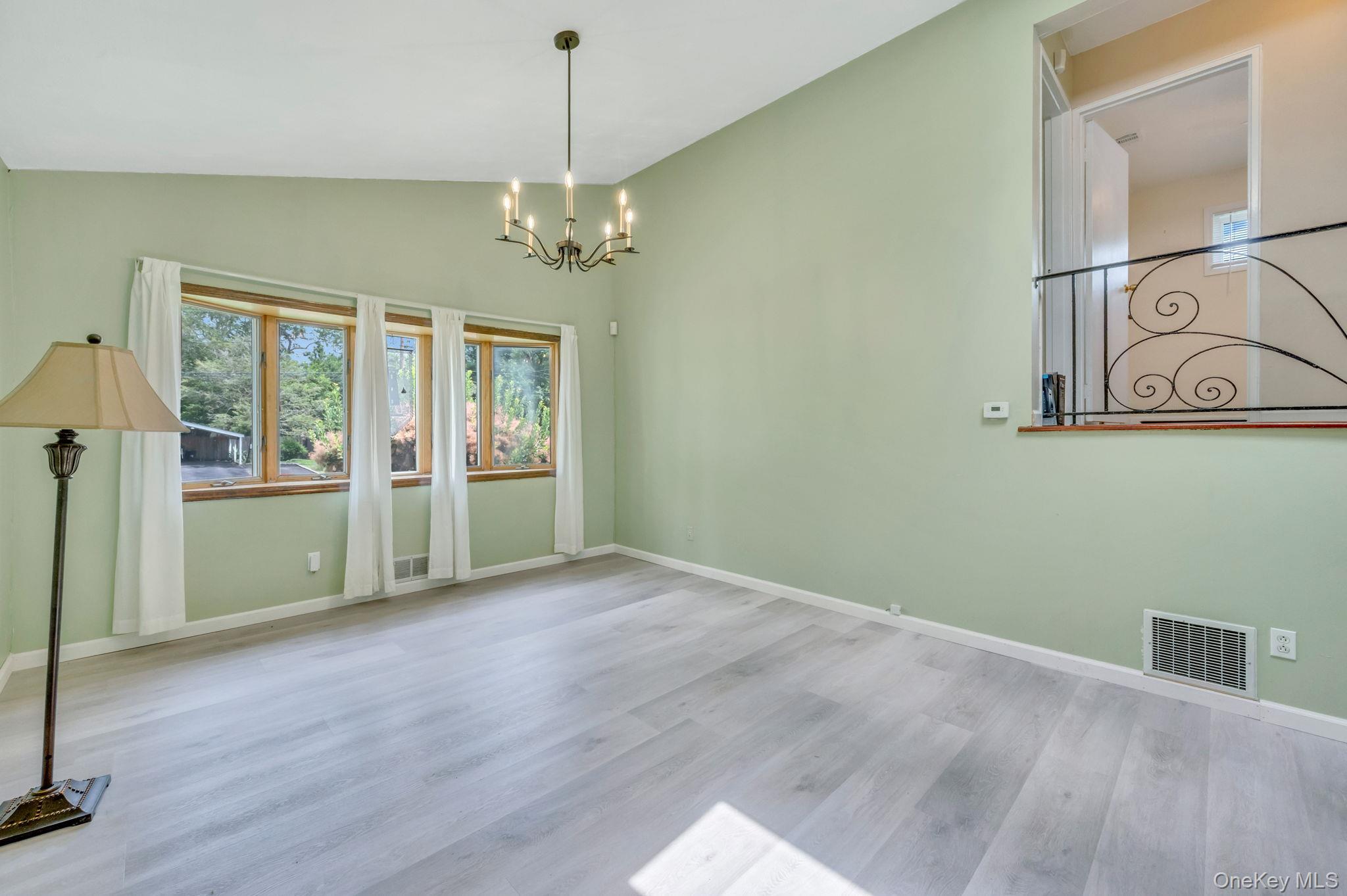 #3 photo, 10 Laurie Road, Brentwood , NY 11717