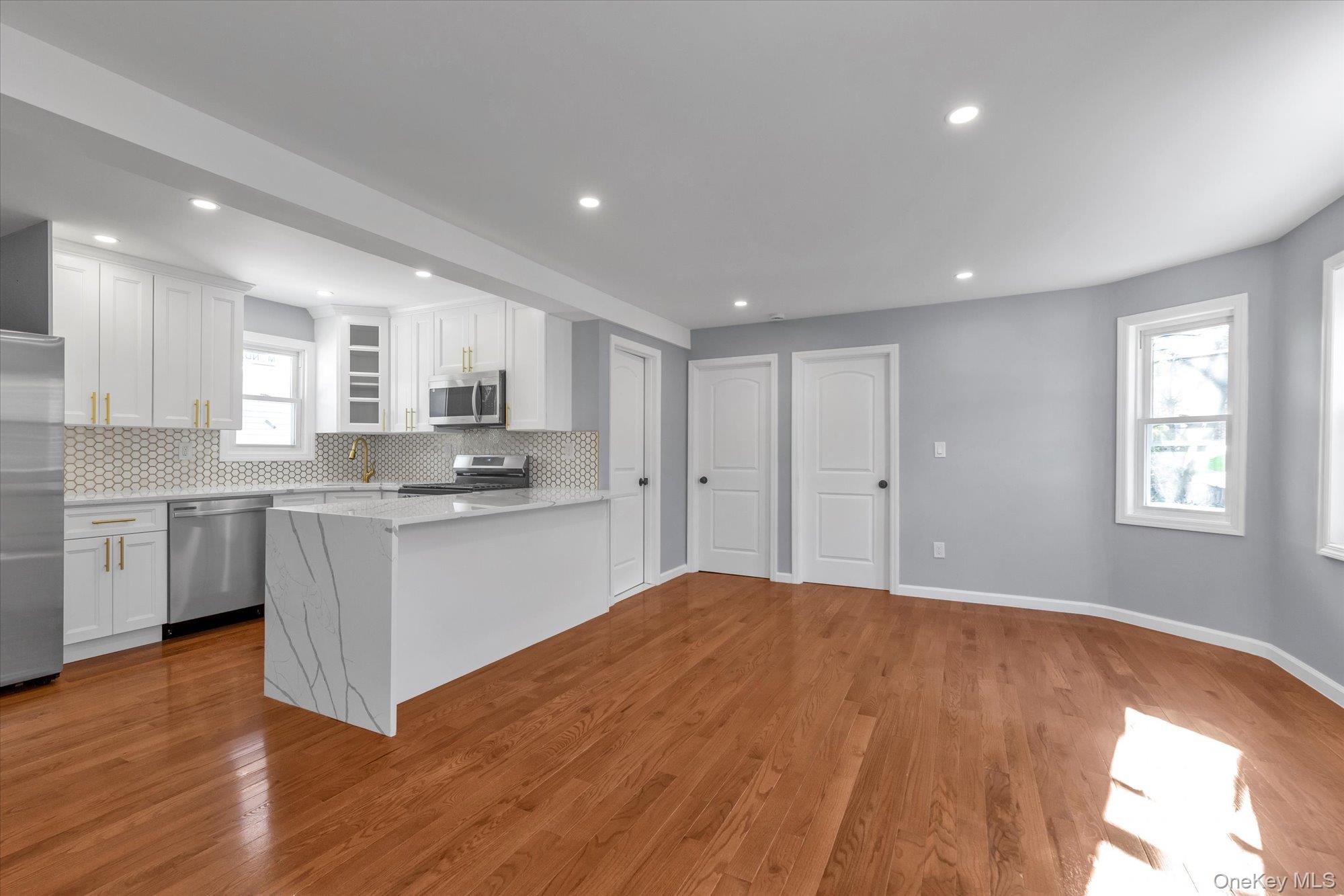 #4 photo, 19410 Nashville Boulevard, Springfield Gardens , NY 11413