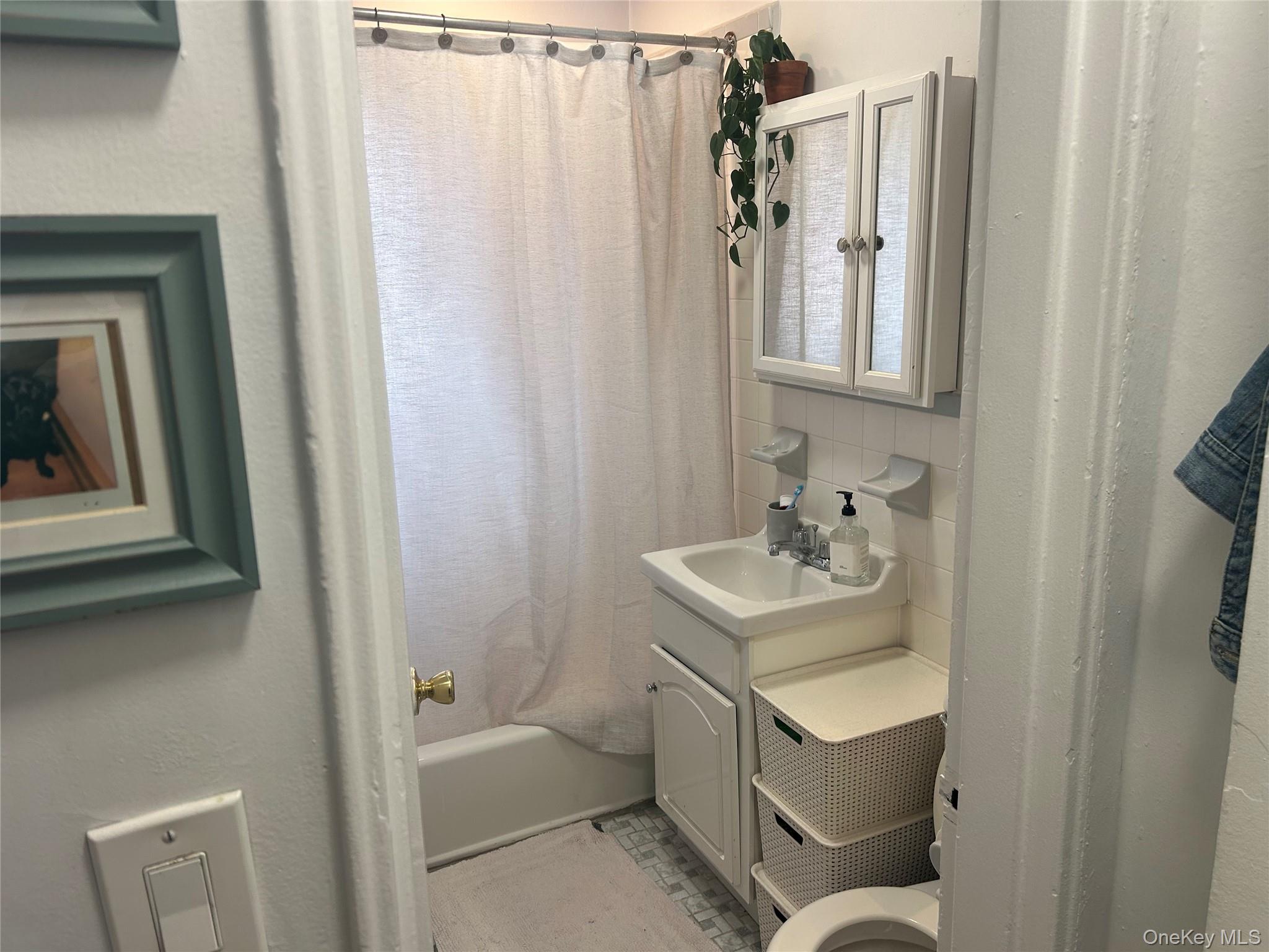 #11 photo, 417 West Broadway, Long Beach , NY 11561