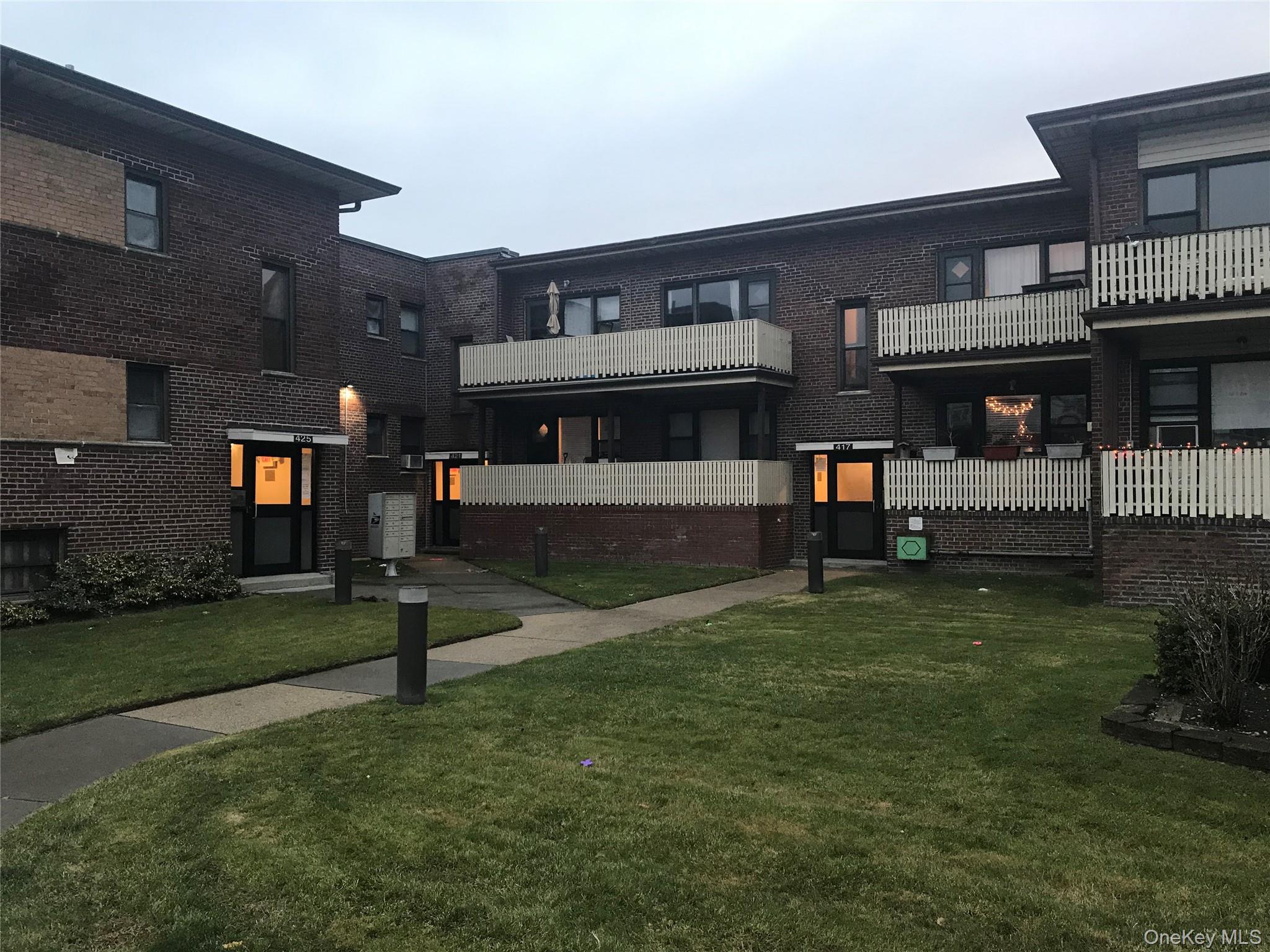 #2 photo, 417 West Broadway, Long Beach , NY 11561