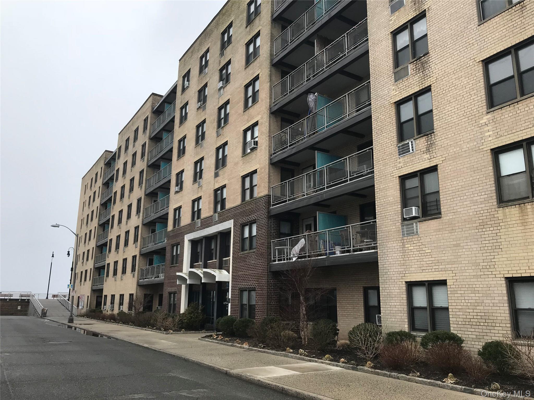 #1 photo, 25 Franklin Boulevard, Long Beach , NY 11561