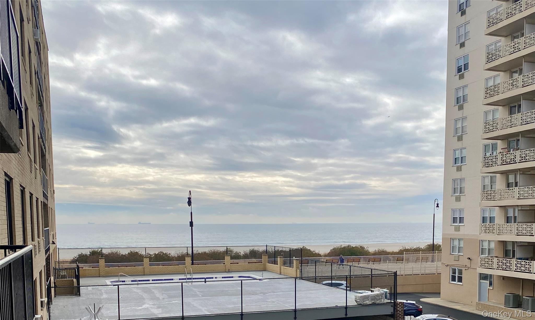 #12 photo, 25 Franklin Boulevard, Long Beach , NY 11561