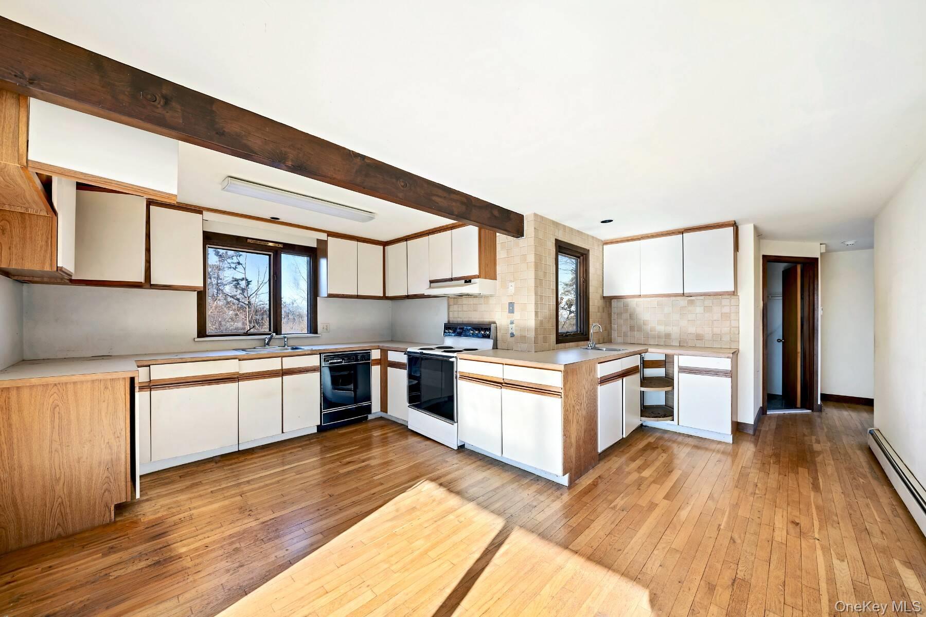 #8 photo, 32 Old Canoe Place Road, Hampton Bays , NY 11946