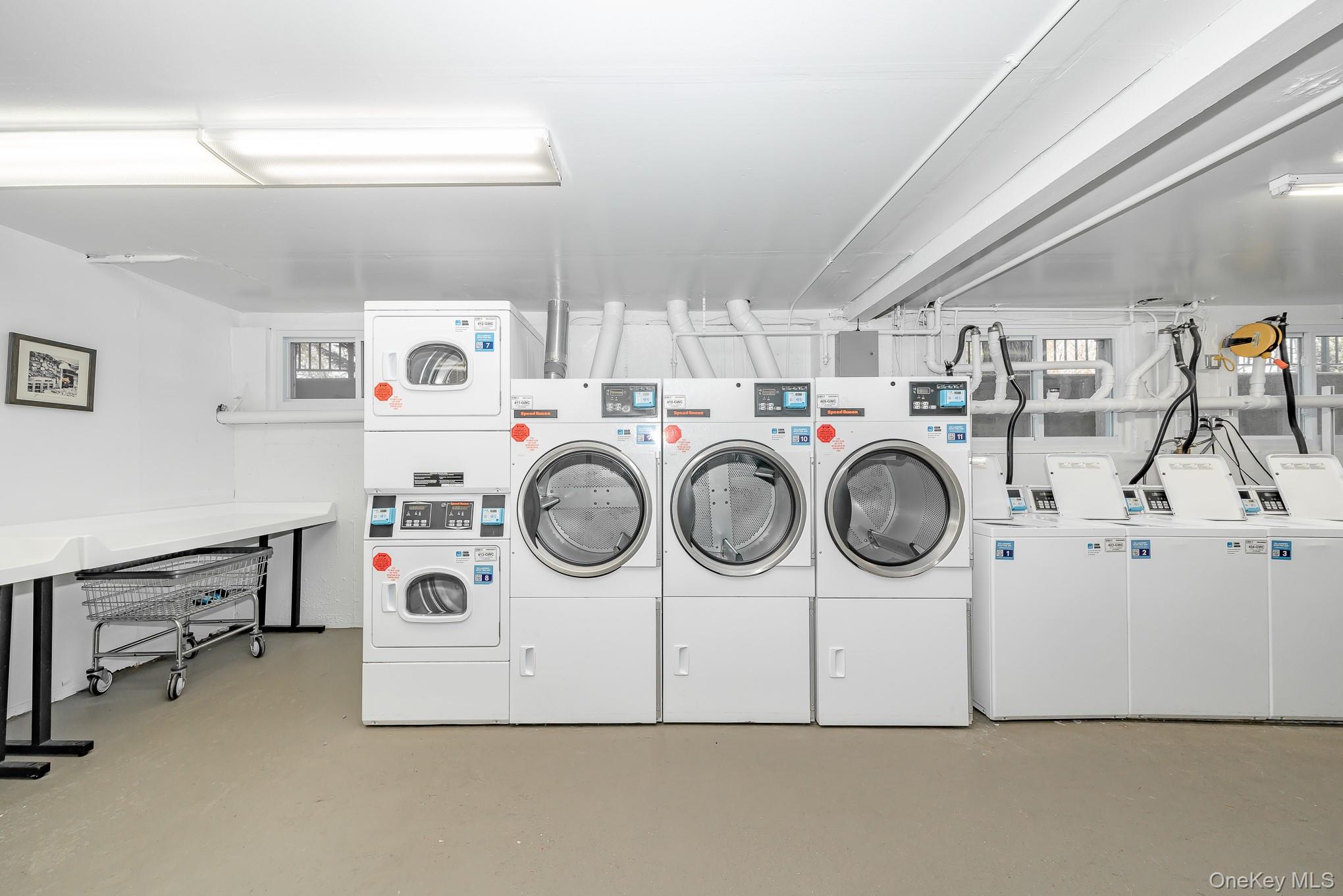 #19 photo, 1233 Melville Road, East Farmingdale , NY 11753