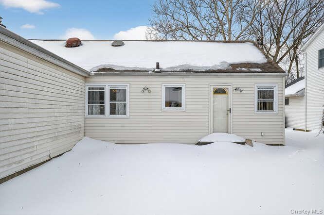 #19 photo, 1075 Olympia Road, North Bellmore , NY 11710