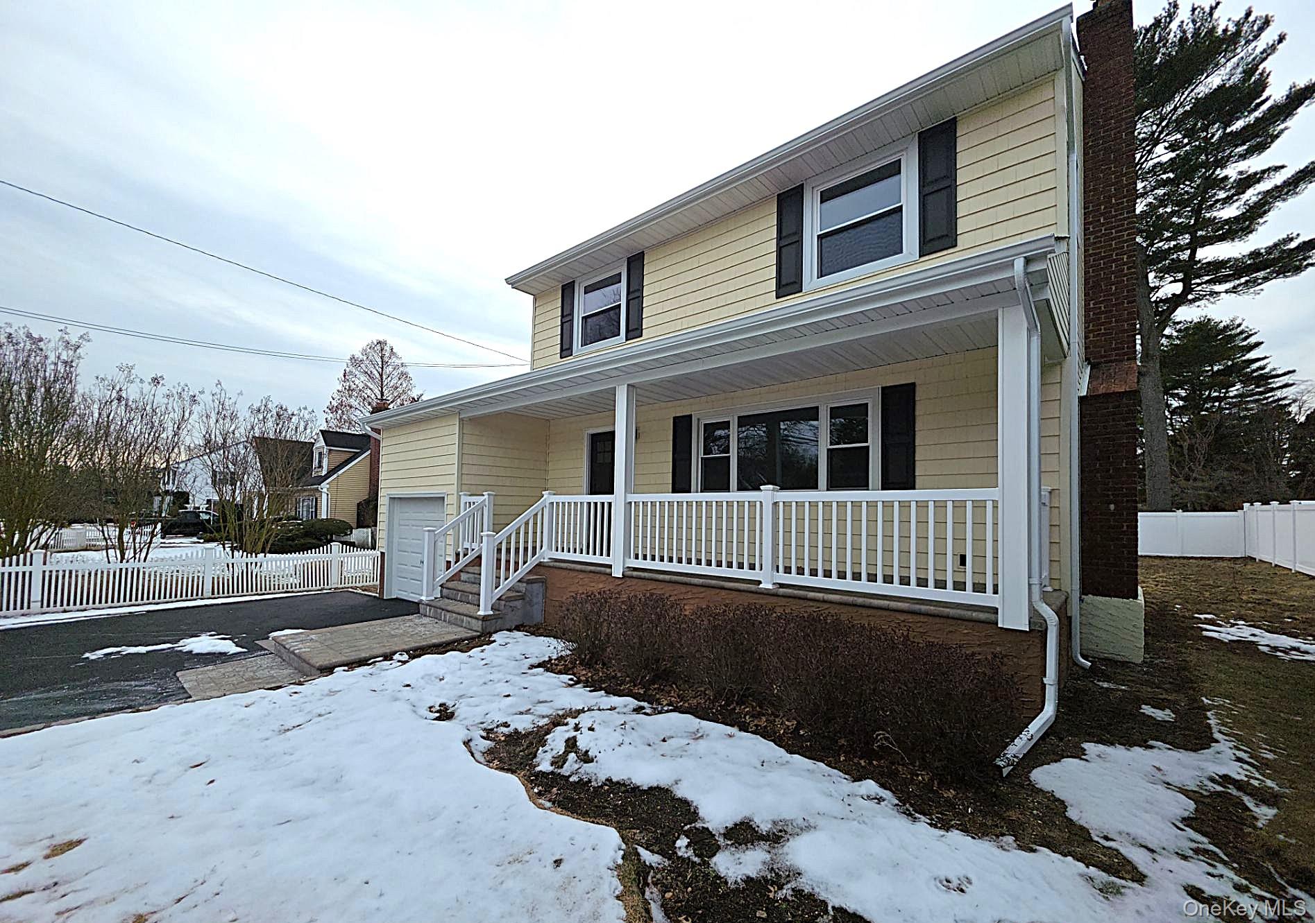 #1 photo, 519 Advent Street, Westbury , NY 11590