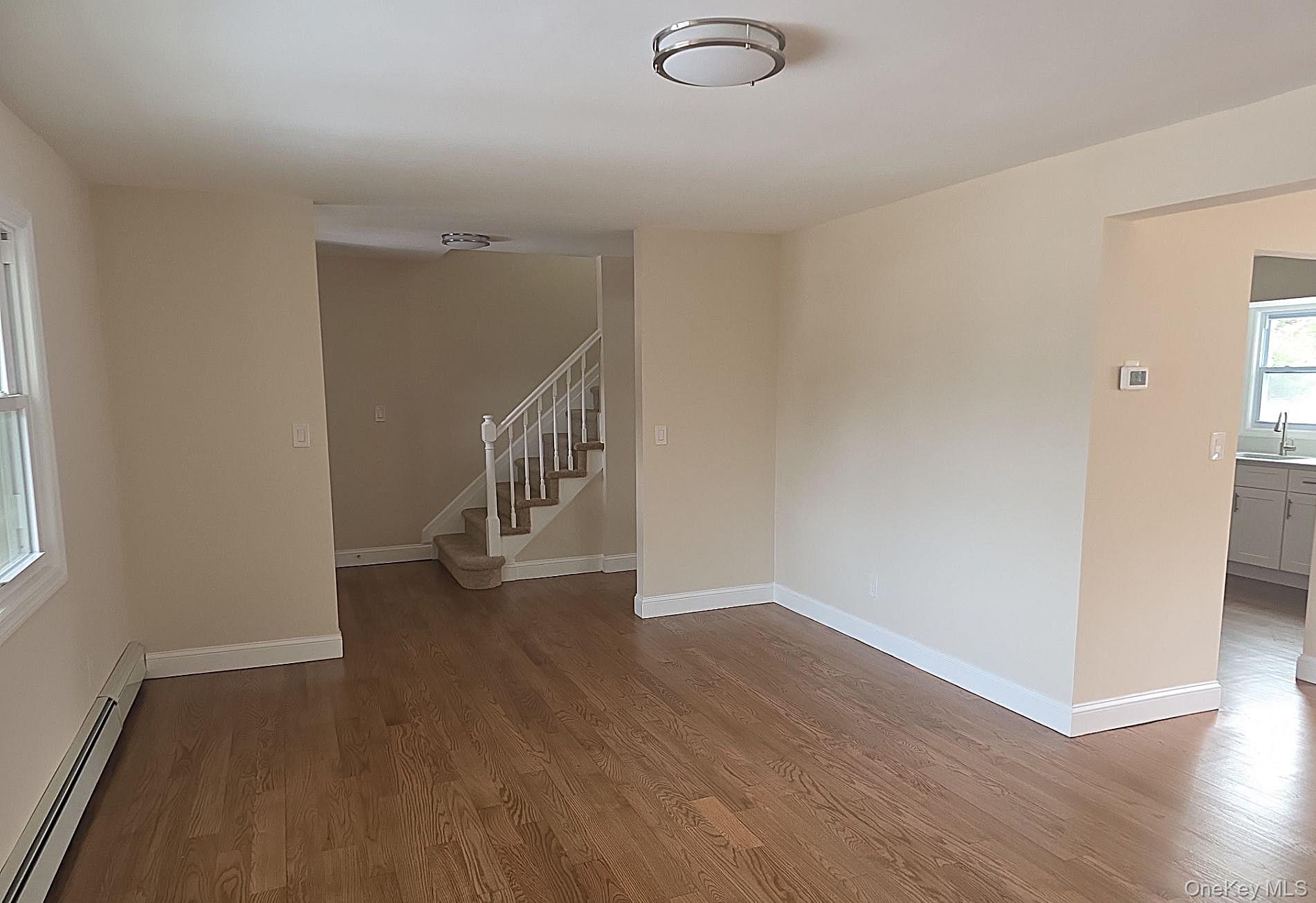 #3 photo, 519 Advent Street, Westbury , NY 11590