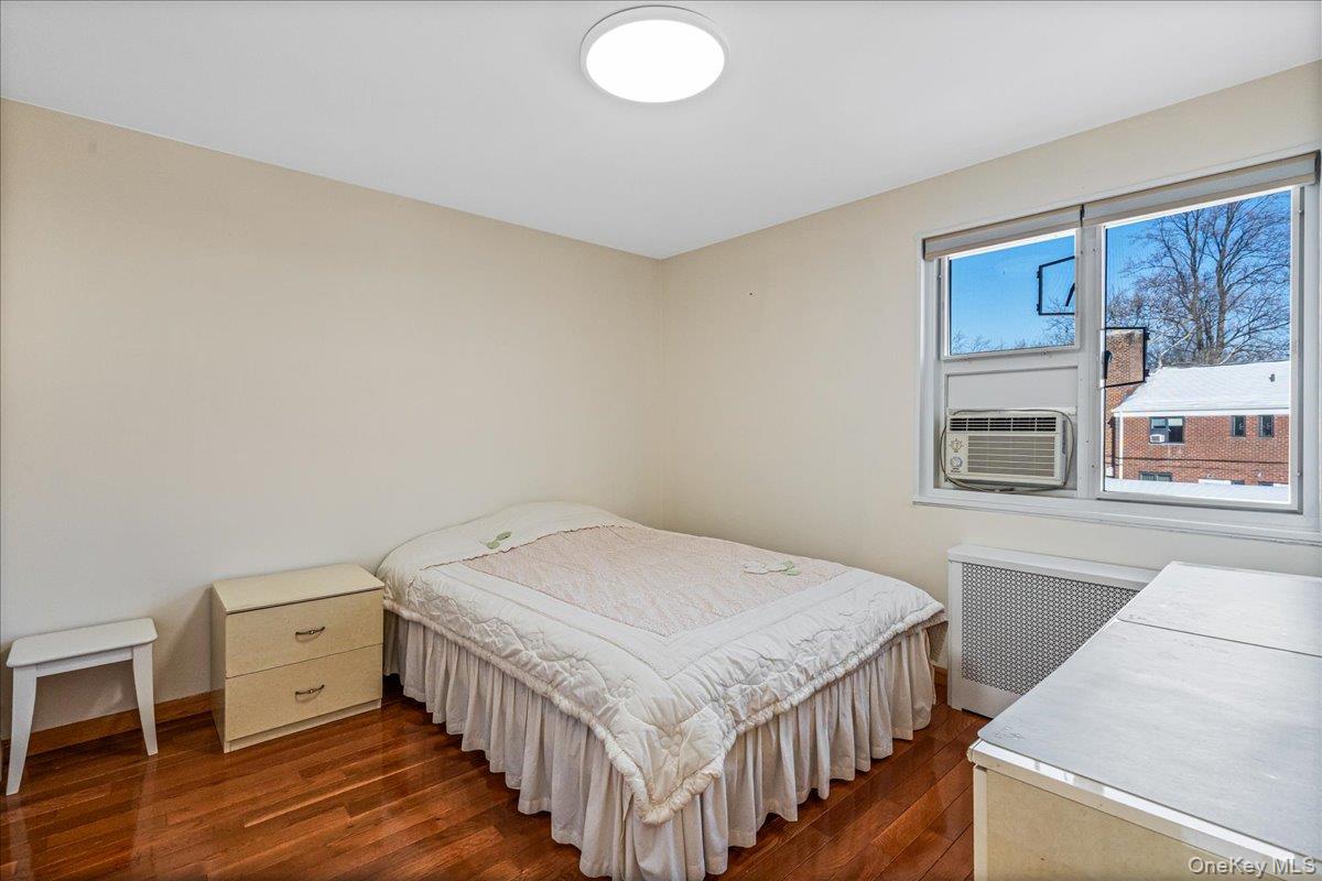 #11 photo, 218-07 73rd Avenue, Bayside , NY 11364