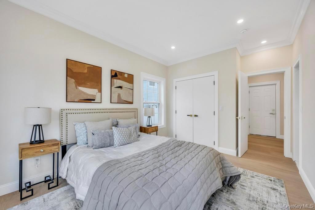 #17 photo, 49 Anvil Lane, Levittown , NY 11756