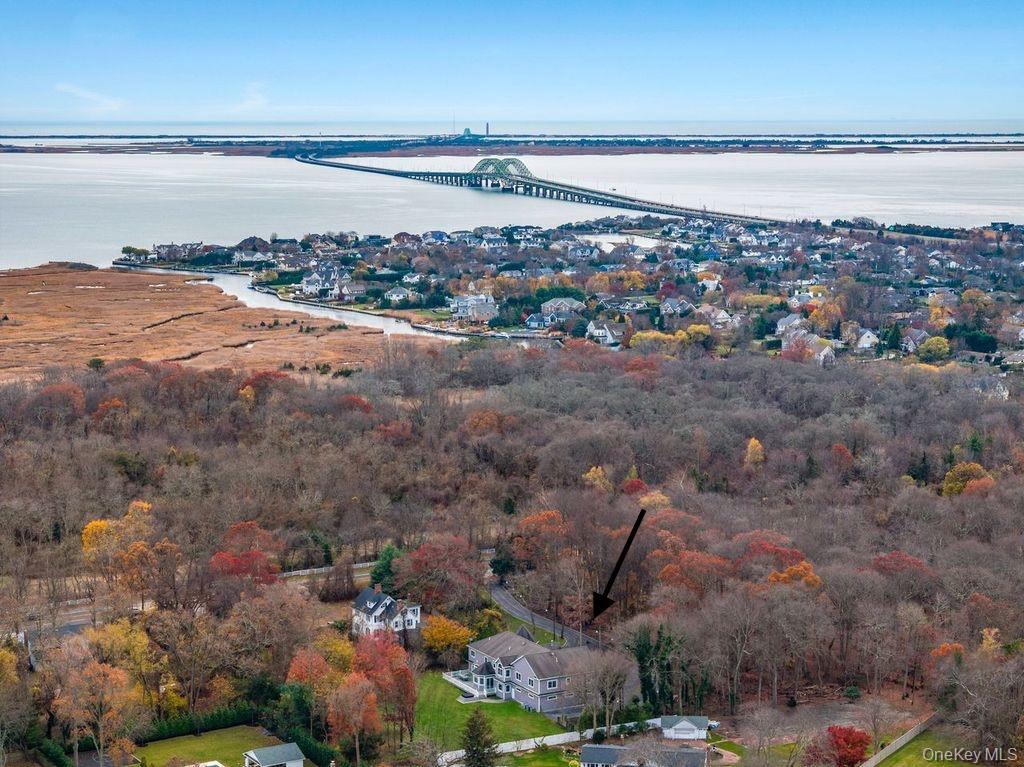 #4 photo, 717 W Montauk Highway, Bay Shore , NY 11706